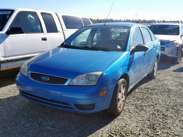 1FAFP34NX7W323143 - 2007 FORD FOCUS ZX4 BLUE photo 2