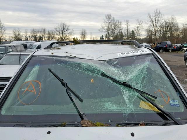 4S6DM58W514410446 - 2001 HONDA PASSPORT E 银色 照片 9