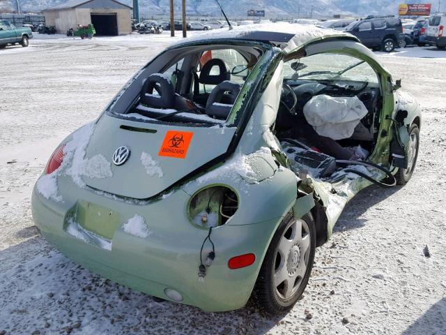 3VWDD21C2YM435554 - 2000 VOLKSWAGEN NEW BEETLE GREEN photo 4