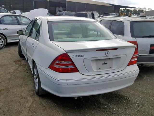 WDBRF54H27F858501 - 2007 MERCEDES-BENZ C 280 WHITE photo 3