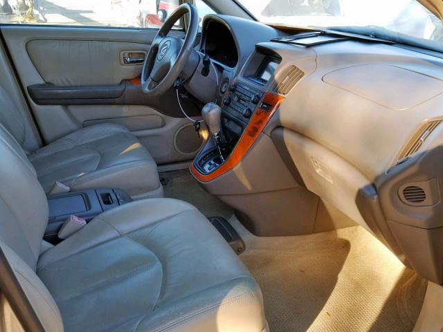 JTJGF10U410087065 - 2001 LEXUS RX 300 BEIGE photo 5