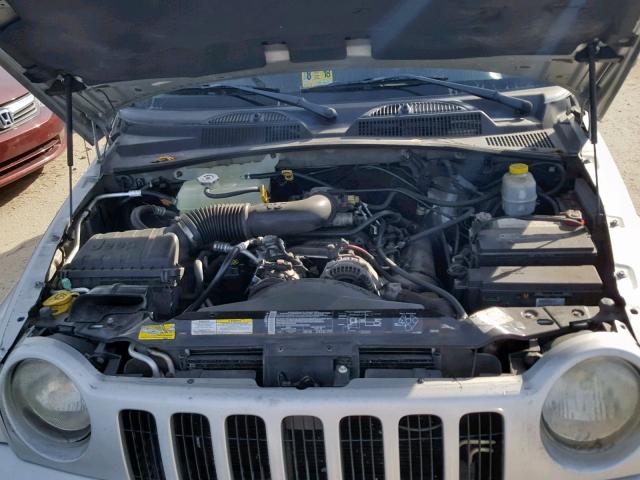 1J4GL38K74W145367 - 2004 JEEP LIBERTY RE SILVER photo 7