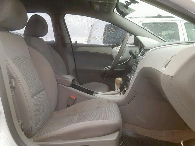 1G1ZB5E09CF139612 - 2012 CHEVROLET MALIBU LS WHITE photo 5