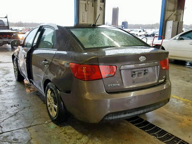 KNAFU4A28D5729729 - 2013 KIA FORTE EX GRAY photo 3