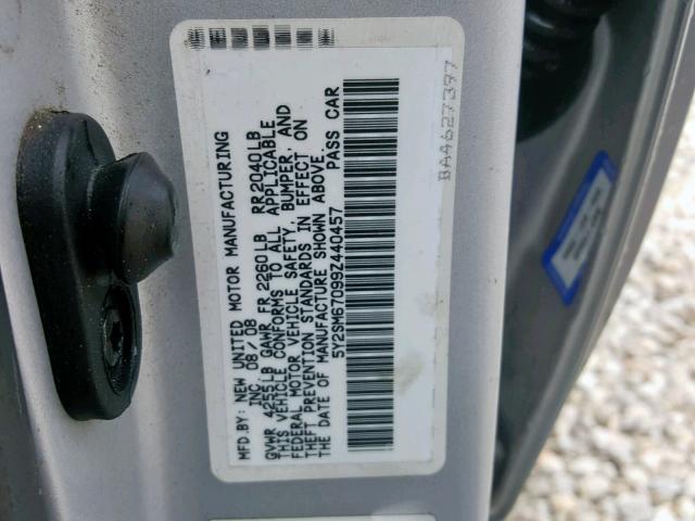 5Y2SM67099Z440457 - 2009 PONTIAC VIBE SILVER photo 10