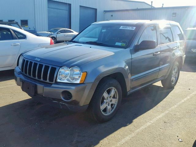 1J8GR48K47C649576 - 2007 JEEP GRAND CHER GRAY photo 2