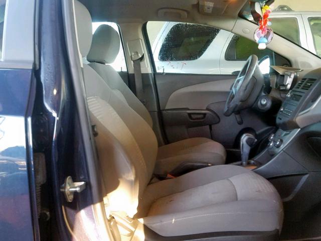 1G1JA5SH0F4207063 - 2015 CHEVROLET SONIC LS BLACK photo 5