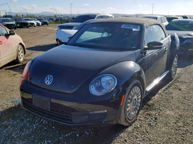 3VW5P7AT0EM802102 - 2014 VOLKSWAGEN BEETLE BLACK photo 2