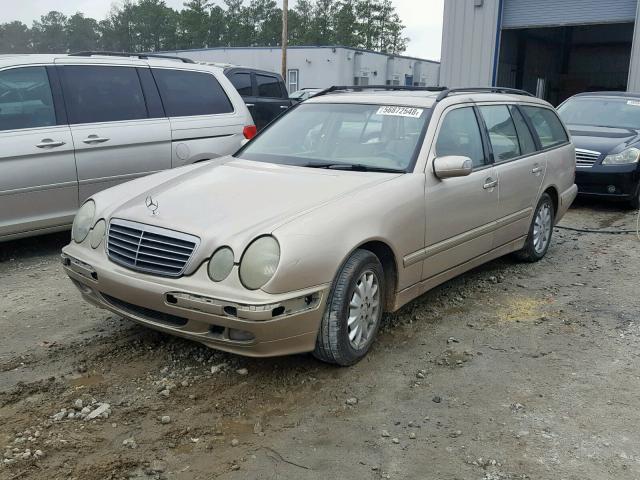 WDBJH65J0YB024220 - 2000 MERCEDES-BENZ E 320 GOLD photo 2