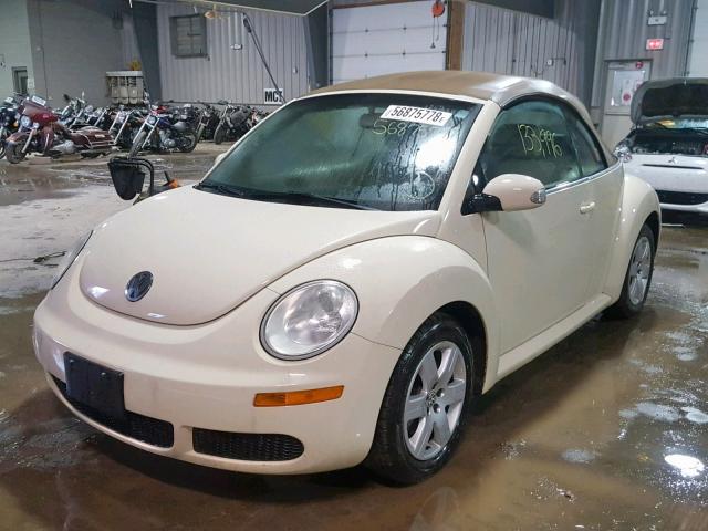 3VWRF31Y57M404458 - 2007 VOLKSWAGEN NEW BEETLE Weiß Foto 2