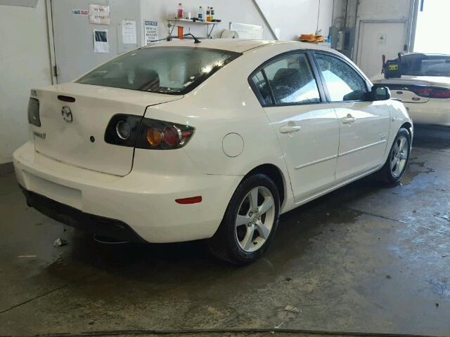 JM1BK323861420264 - 2006 MAZDA 3 S WHITE photo 4