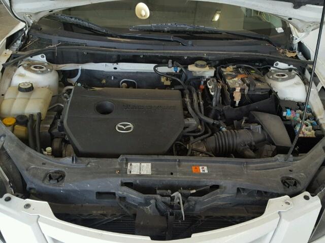 JM1BK323861420264 - 2006 MAZDA 3 S WHITE photo 7