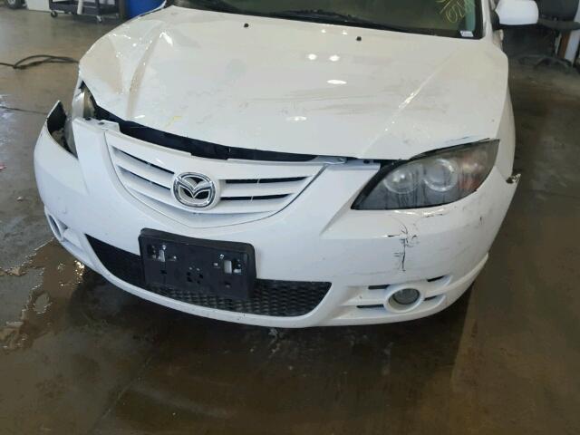 JM1BK323861420264 - 2006 MAZDA 3 S WHITE photo 9