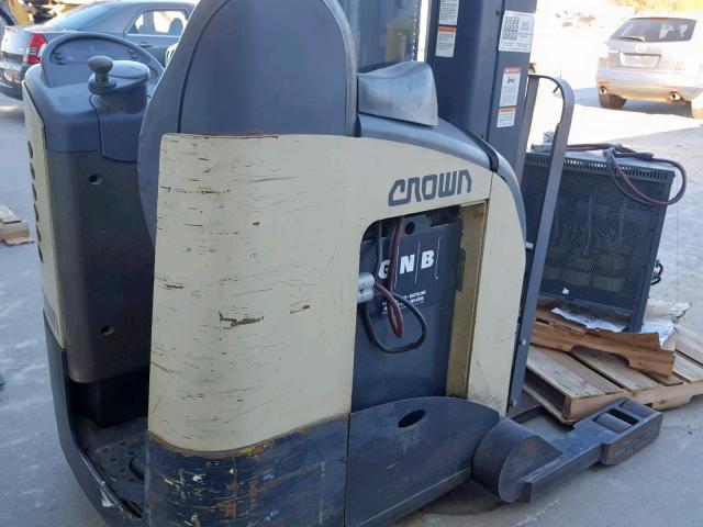 1A208950 - 1999 CROW FORKLIFT TWO TONE photo 4