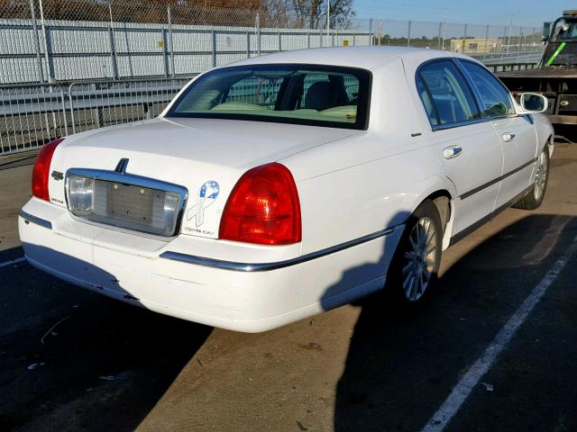 1LNHM81W03Y618624 - 2003 LINCOLN TOWN CAR E WHITE photo 4