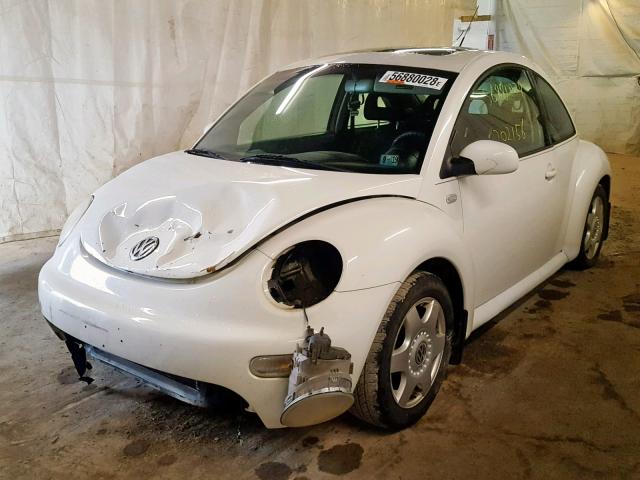 3VWCP21C21M480258 - 2001 VOLKSWAGEN NEW BEETLE WHITE photo 2