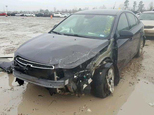 1G1PA5SH7E7226412 - 2014 CHEVROLET CRUZE LS GRAY photo 2