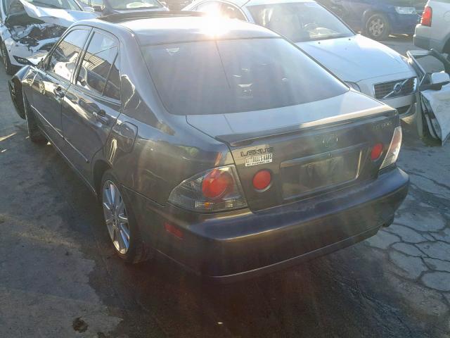 JTHBD192330074409 - 2003 LEXUS IS 300 BLACK photo 3