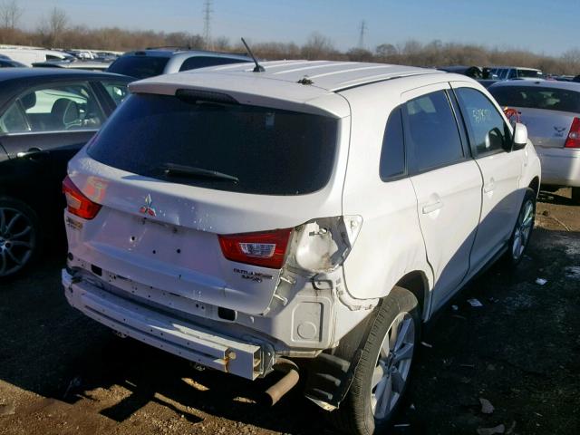 4A4AP3AU3EE005344 - 2014 MITSUBISHI OUTLANDER WHITE photo 4