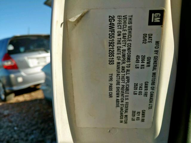 2G4WF551921285193 - 2002 BUICK REGAL GS WHITE photo 10