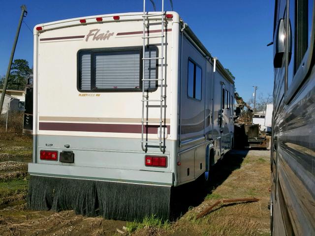 1FCNF53S7Y0A09479 - 2000 FORD MOTORHOME WHITE photo 4