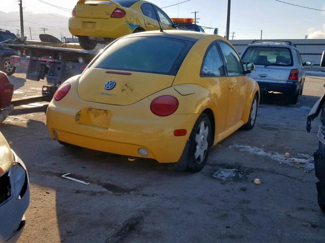 3VWCD21C7YM485250 - 2000 VOLKSWAGEN NEW BEETLE YELLOW photo 4