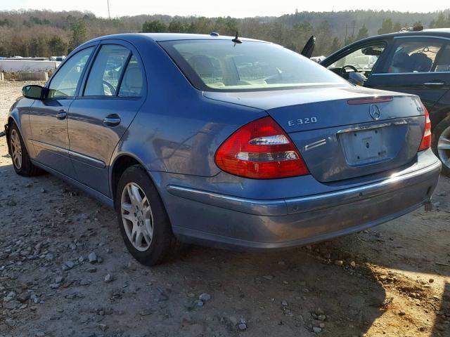 WDBUF26J06A866424 - 2006 MERCEDES-BENZ E 320 CDI BLUE photo 3