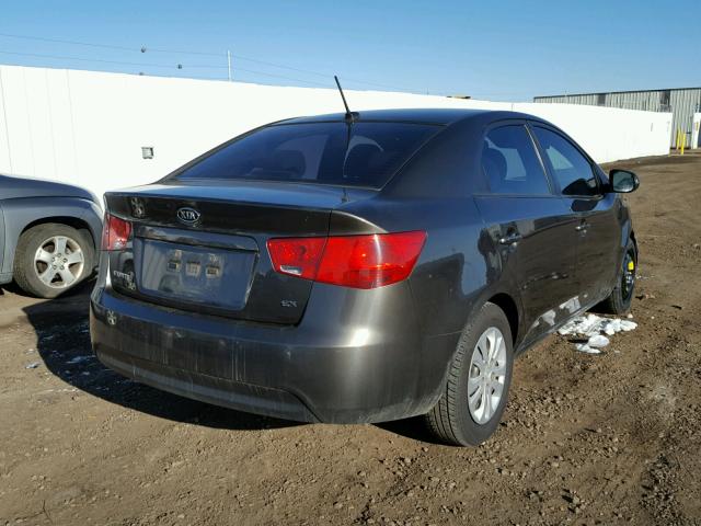 KNAFU4A26B5406552 - 2011 KIA FORTE EX BROWN photo 4