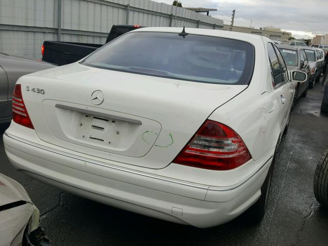 WDBNG70J22A312433 - 2002 MERCEDES-BENZ S 430 WHITE photo 4