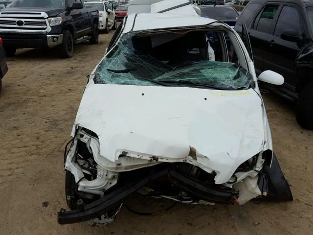 KL1TD5DE7BB258230 - 2011 CHEVROLET AVEO LS WHITE photo 7