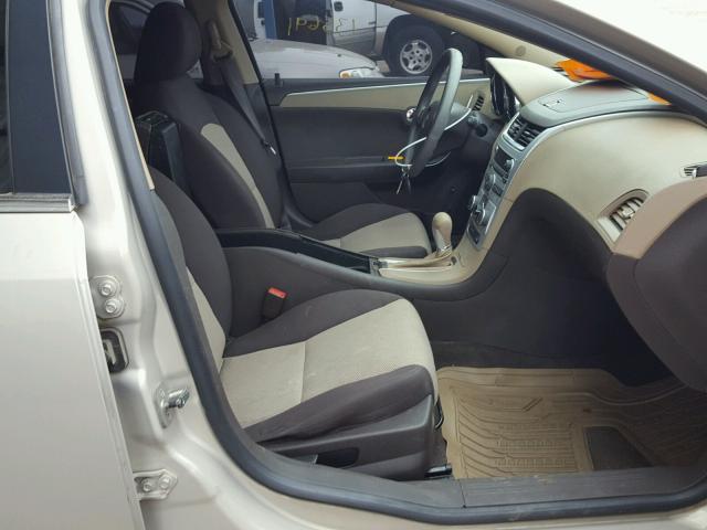 1G1ZA5E01AF113487 - 2010 CHEVROLET MALIBU LS ოქროსფერი ფოტო 5