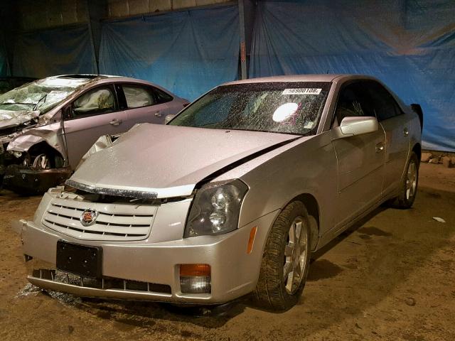 1G6DP577670112571 - 2007 CADILLAC CTS HI FEA SILVER photo 2