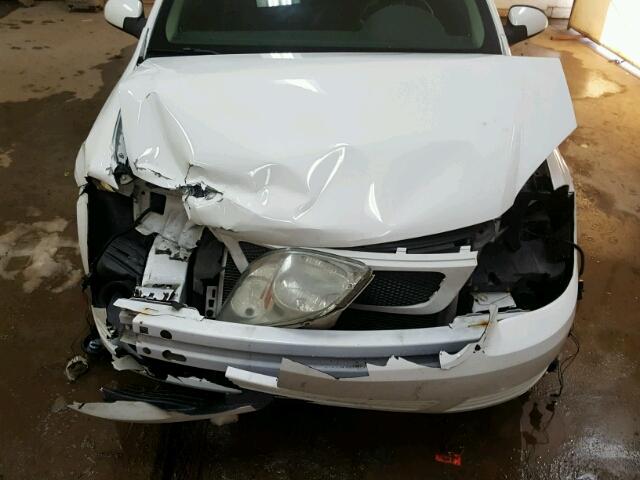 1G2AL15F677146553 - 2007 PONTIAC G5 WHITE photo 7