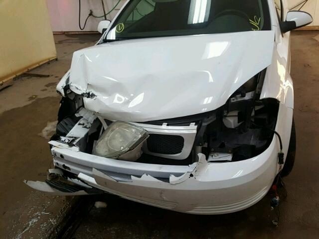 1G2AL15F677146553 - 2007 PONTIAC G5 WHITE photo 9