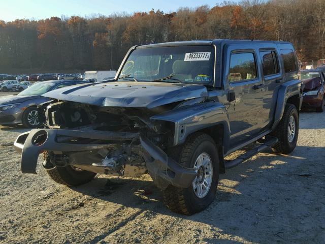 5GTDN136668162999 - 2006 HUMMER H3 BLUE photo 2