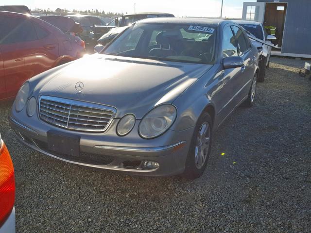 WDBUF56J76A758559 - 2006 MERCEDES-BENZ E 350 GRAY photo 2