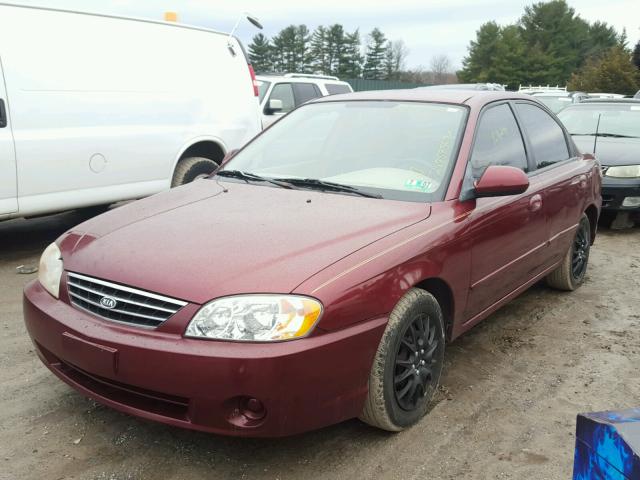 KNAFB121125135118 - 2002 KIA SPECTRA BA MAROON photo 2