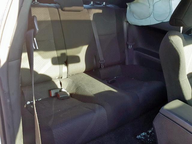 JTKJF5C70B3020171 - 2011 TOYOTA SCION TC თეთრი ფოტო 6