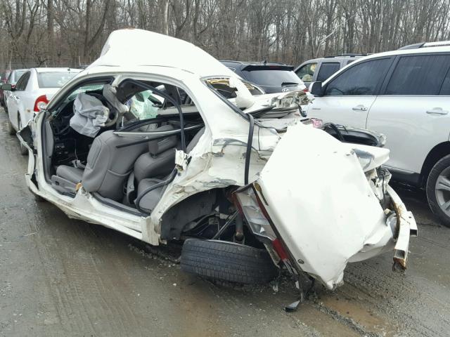 2G4WB55K821117372 - 2002 BUICK REGAL LS WHITE photo 9