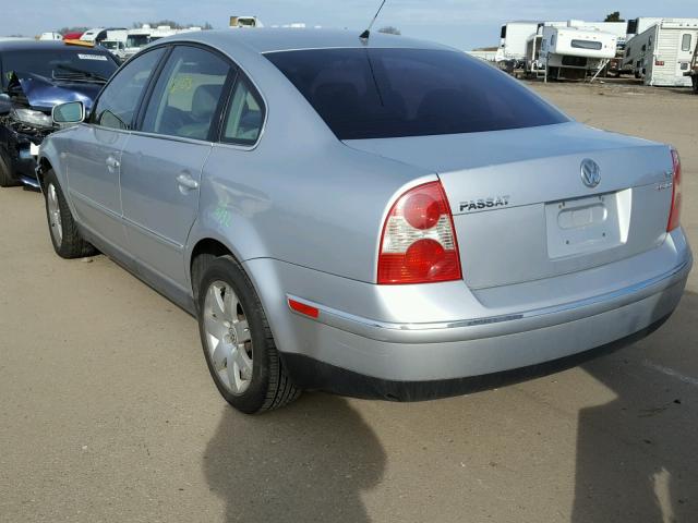 WVWTH63B41P201124 - 2001 VOLKSWAGEN PASSAT GLX 银色 照片 3
