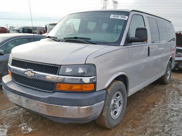 1GNFG15Z271199549 - 2007 CHEVROLET EXPRESS G1 GRAY photo 2