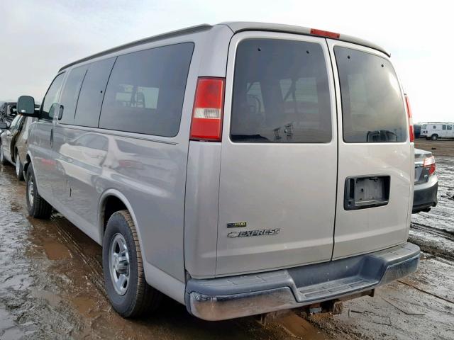 1GNFG15Z271199549 - 2007 CHEVROLET EXPRESS G1 GRAY photo 3