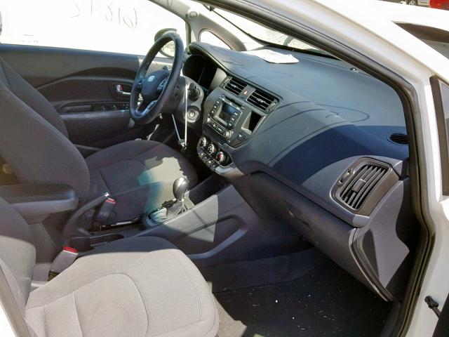 KNADN5A36C6067192 - 2012 KIA RIO EX WHITE photo 5