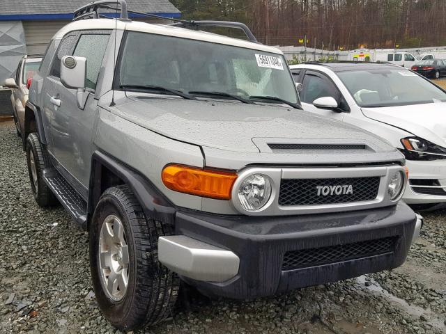 JTEBU4BF9AK080051 - 2010 TOYOTA FJ CRUISER SILVER photo 1