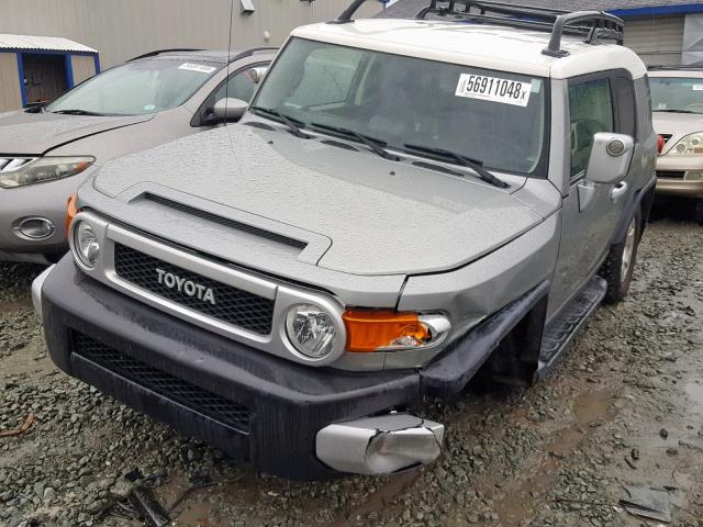 JTEBU4BF9AK080051 - 2010 TOYOTA FJ CRUISER SILVER photo 2