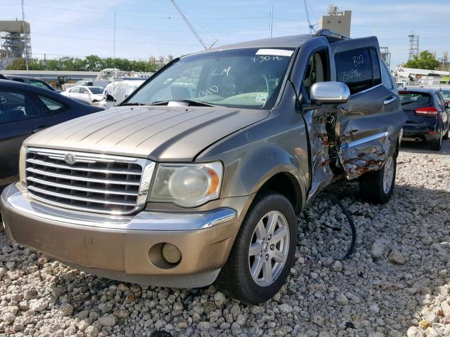 1A8HX58PX7F519165 - 2007 CHRYSLER ASPEN LIMI GOLD photo 2