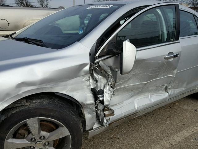 1G1ZC5E09CF150834 - 2012 CHEVROLET MALIBU 1LT ვერცხლისფერი ფოტო 9