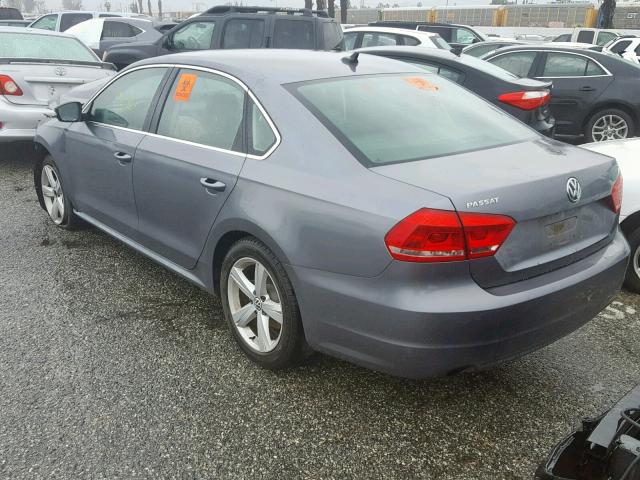 1VWBP7A34DC021604 - 2013 VOLKSWAGEN PASSAT SE GRAY photo 3