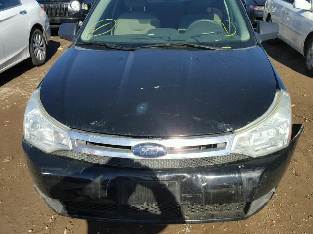 1FAHP34N68W154636 - 2008 FORD FOCUS S/SE BLACK photo 9