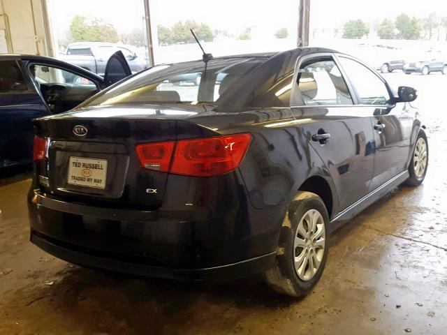 KNAFU4A29A5856338 - 2010 KIA FORTE EX BLACK photo 4